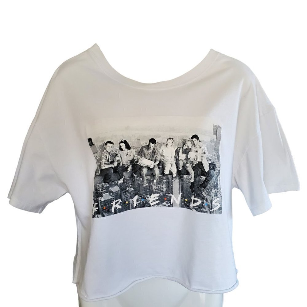 "FRIENDS" CROP T-SHIRT SIZE XL
